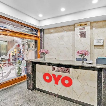 Oyo 88326 Hotel Cloud 9 Нью-Дели Экстерьер фото