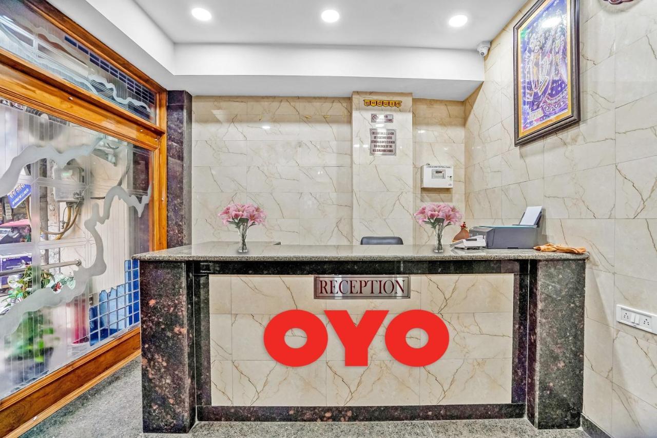 Oyo 88326 Hotel Cloud 9 Нью-Дели Экстерьер фото